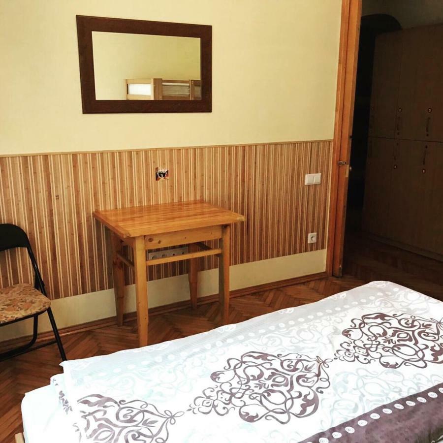 Like Hostel Чернивци Екстериор снимка